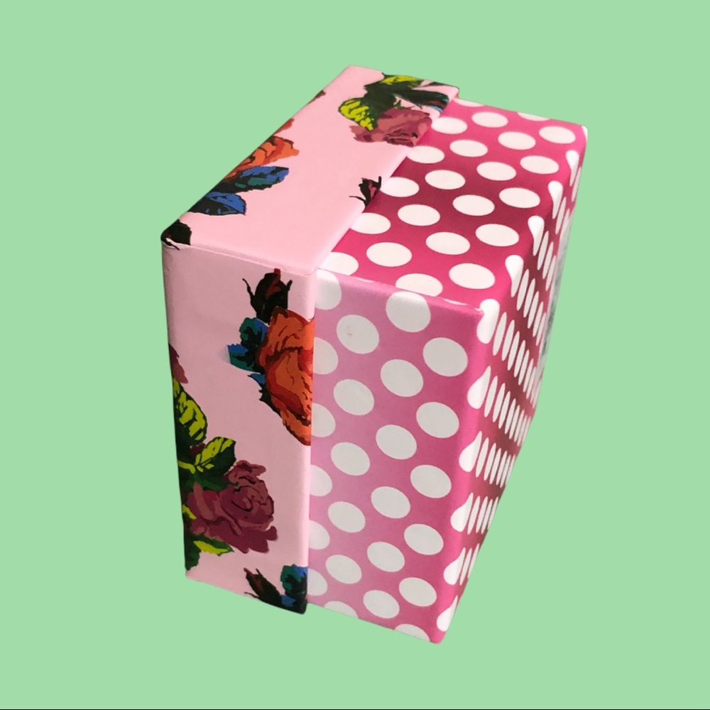 🐒 BETSEY JOHNSON | Pave Monkey Acrobat On Bar Pendant Necklace Gold Tone Chain - Picture 9 of 11